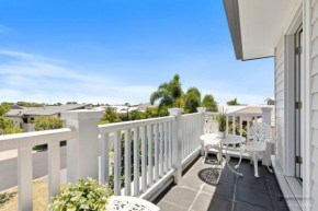 NEW HAVEN - Garden View Balcony, Banksia Beach